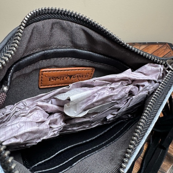 Trinity Ranch Fringe Bangle Handbag - Picture 4 of 5